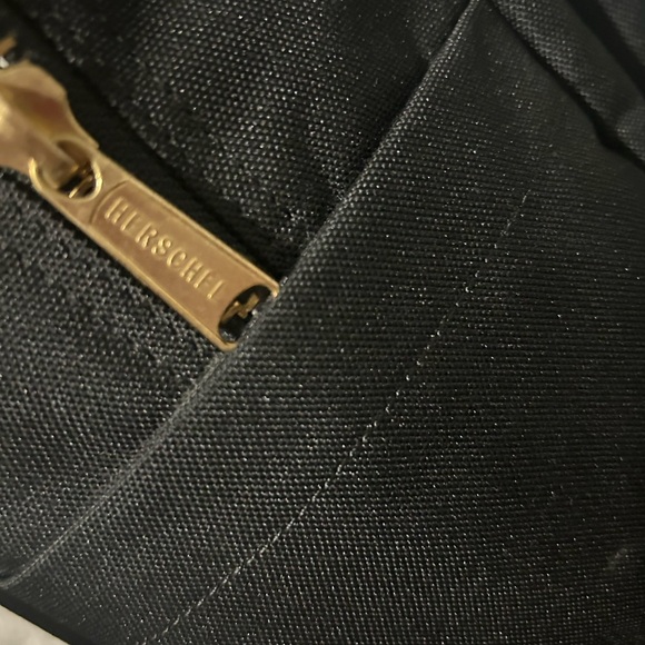 Herschel settlement backpack - Picture 4 of 4